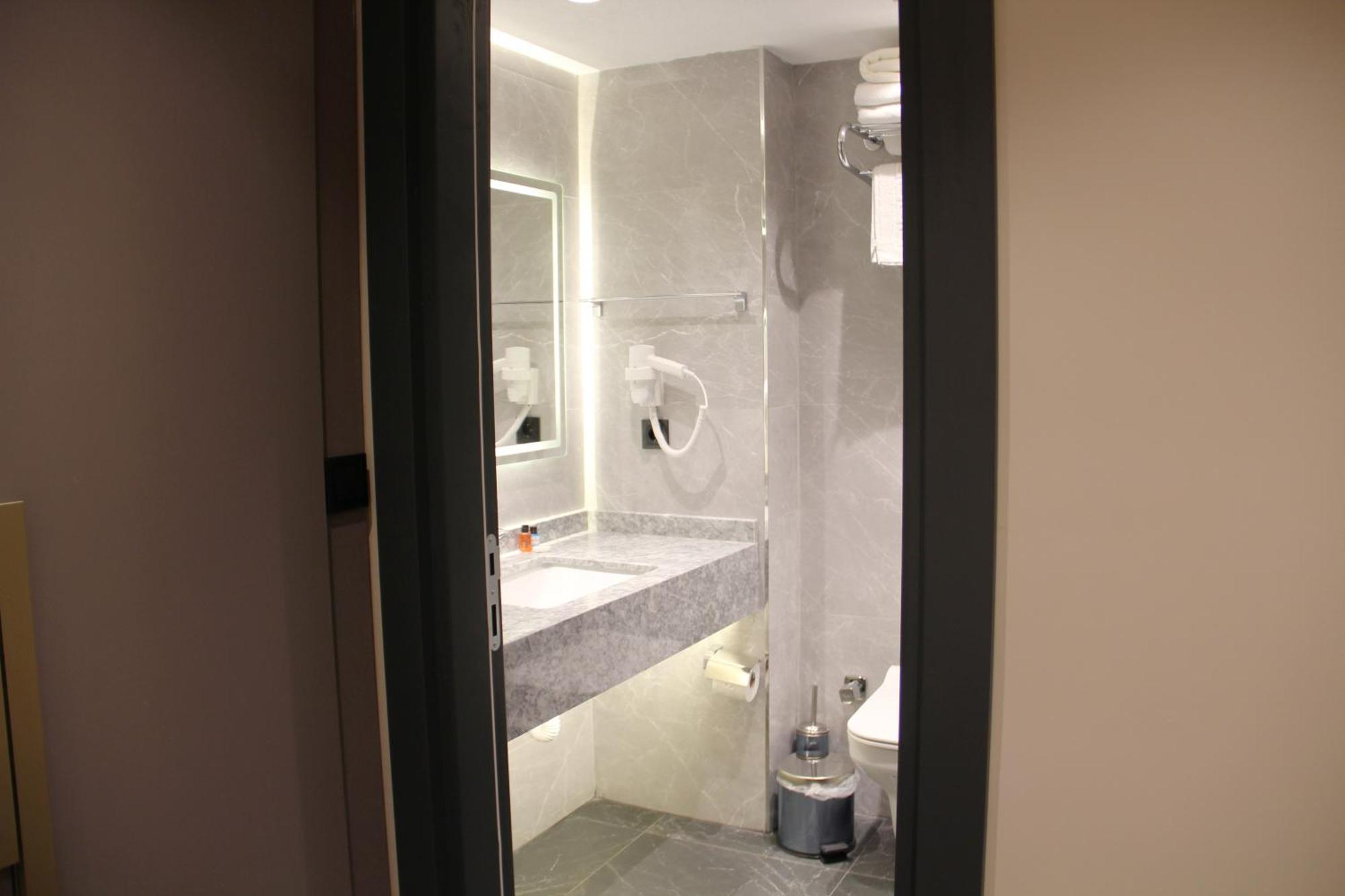 Sabiha Sultan Hotel-Karakoy Истанбул Екстериор снимка